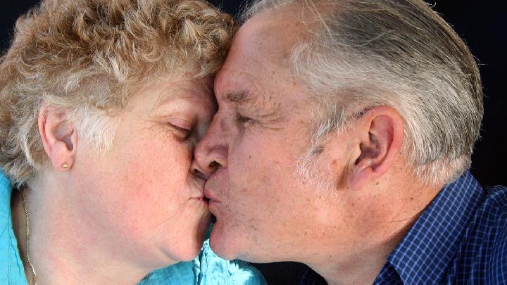 女人剃阴毛有什么好处 女人剃阴毛有哪些益处